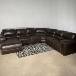 FREE DELIVERY (Natuzzi / Cindy Crawford Sectional)