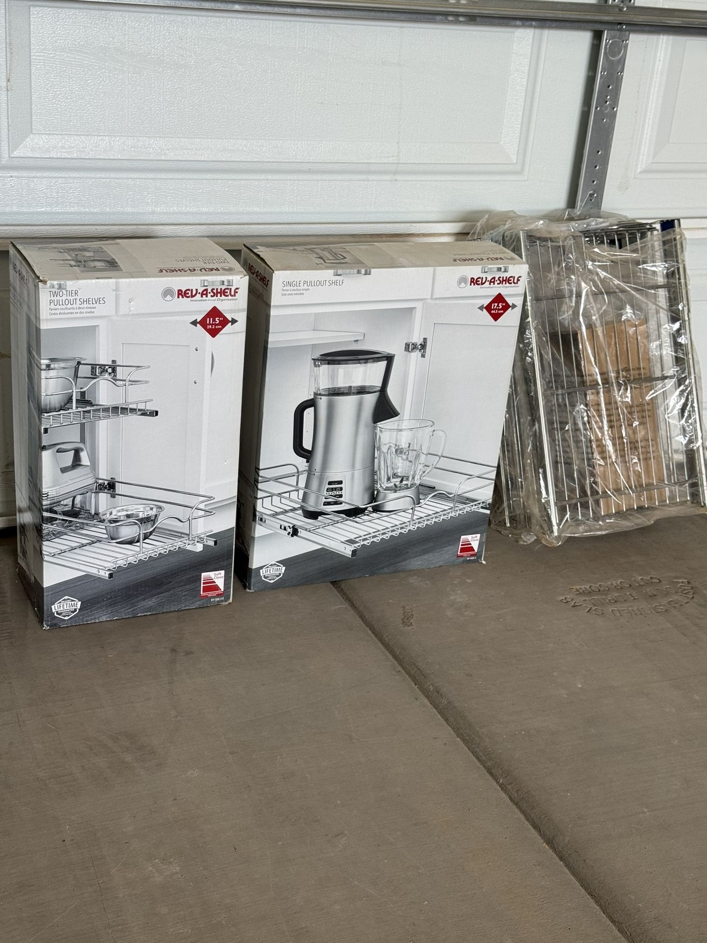 Rev-A-Shelf - 3 Shelves