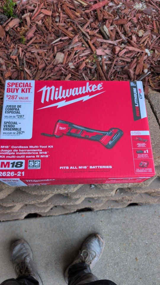 Multitool Milwaukee 