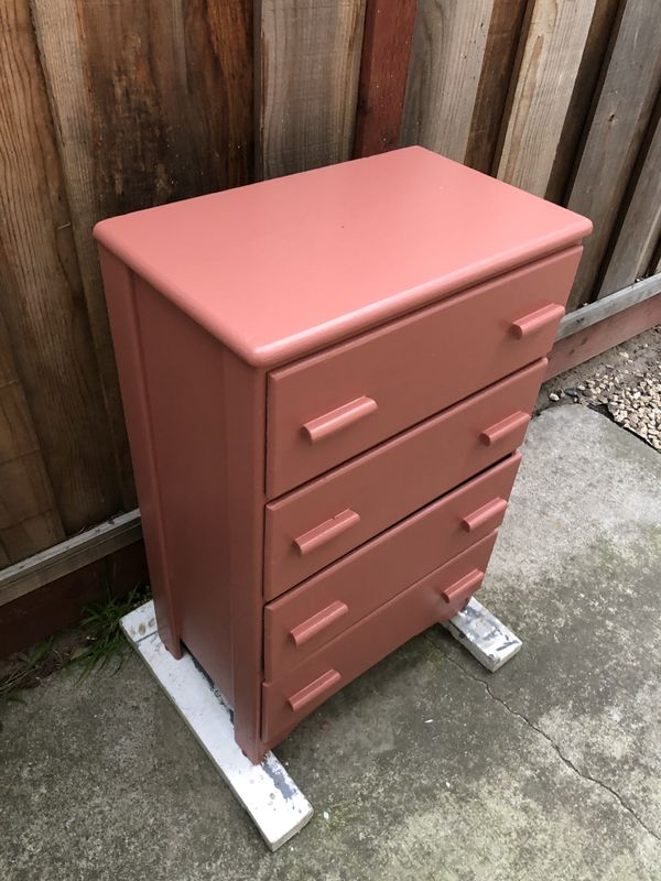 Small All Wood Chest 4 Drawers Dresser 30 Dead Firm For Sale