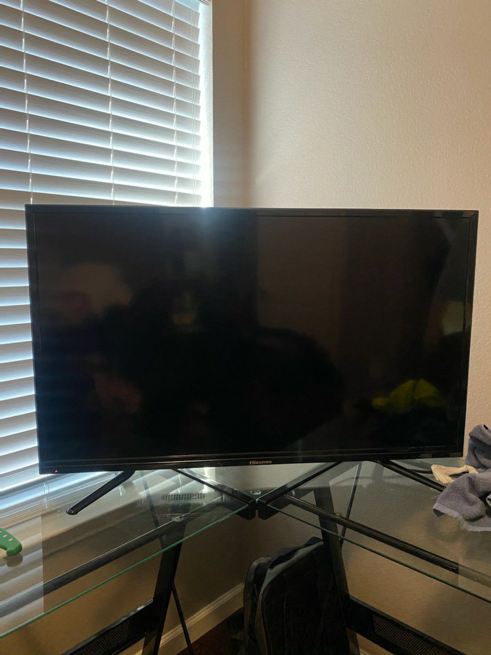 Hisense 40 inch TV