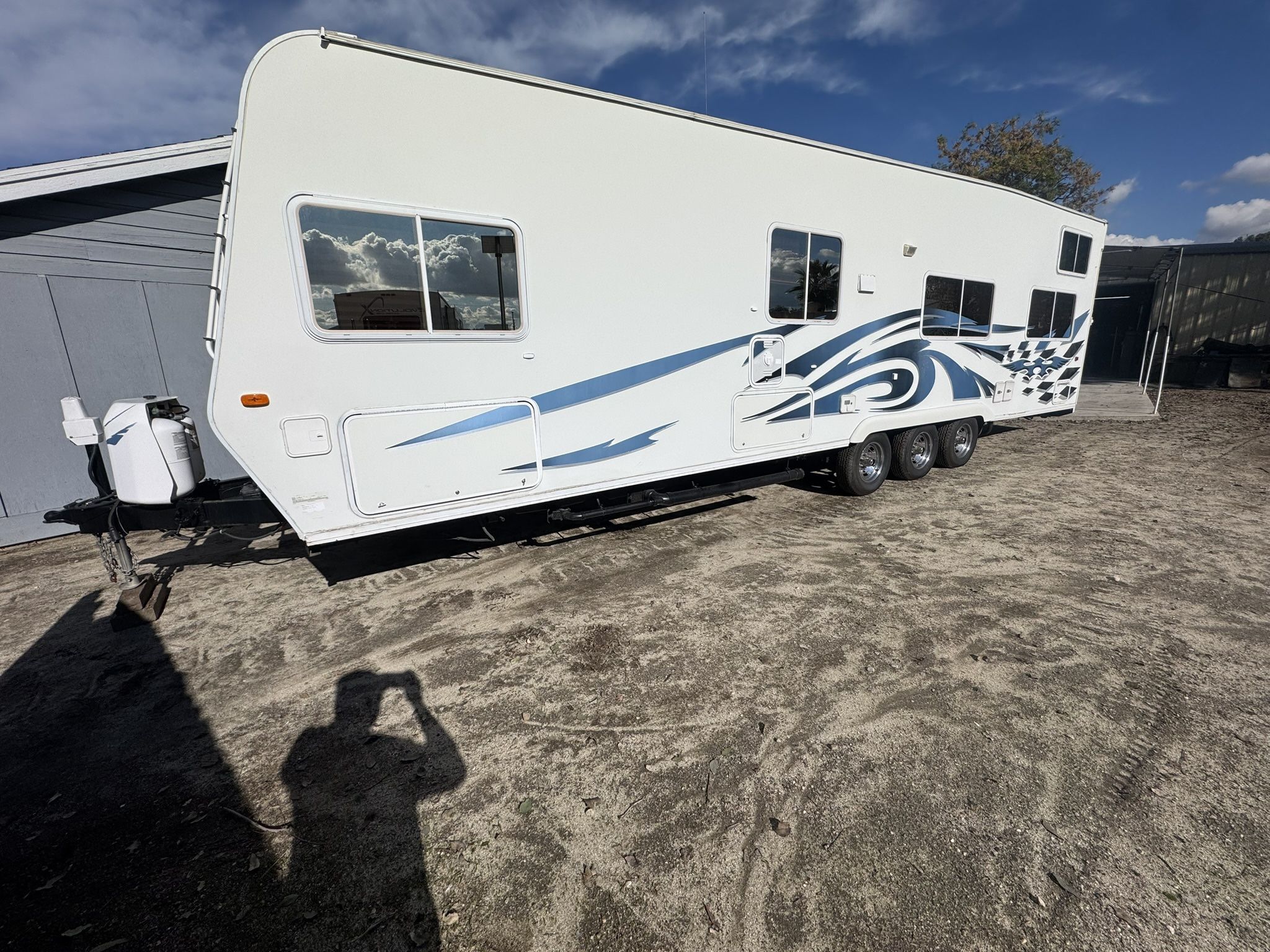 32 Ft Weekend Warrior Story Hauler
