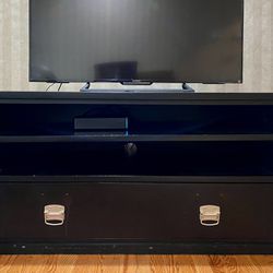 Black Lacquered Wood TV Stand