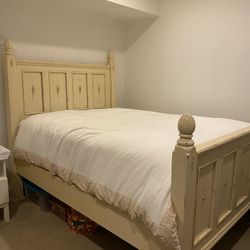 Double Shabby Chic bed frame 