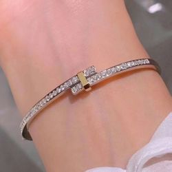Simple diamond bracelet