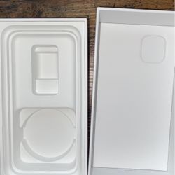 iPhone 11 Box 