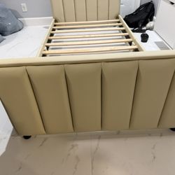 Queen And XL Twin Daybed