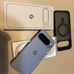 Google Pixel 10 Pro xl Unlocked Moonstone Like New In Box 