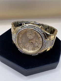 GUESS Unisex Quartz Watch . Chronograph. 44mm Case. Model:U0628L2