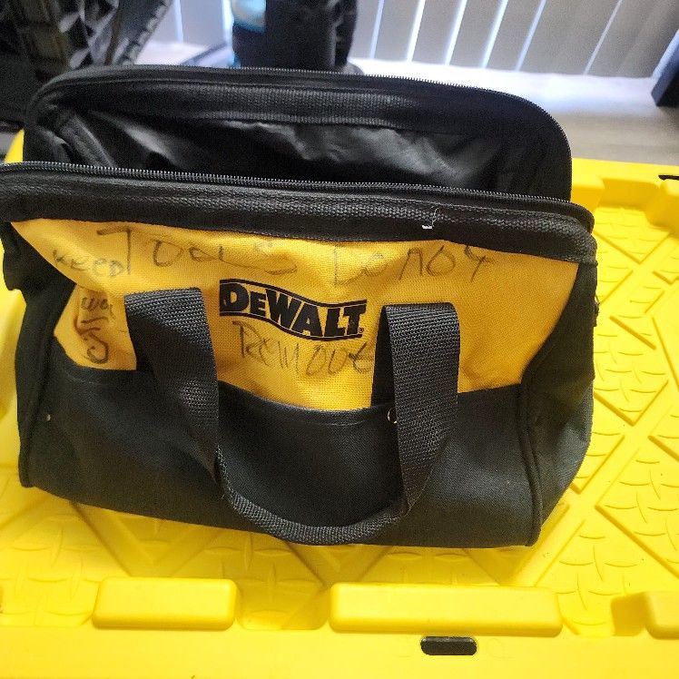 DeWALT Contractor Tool Bag 12"