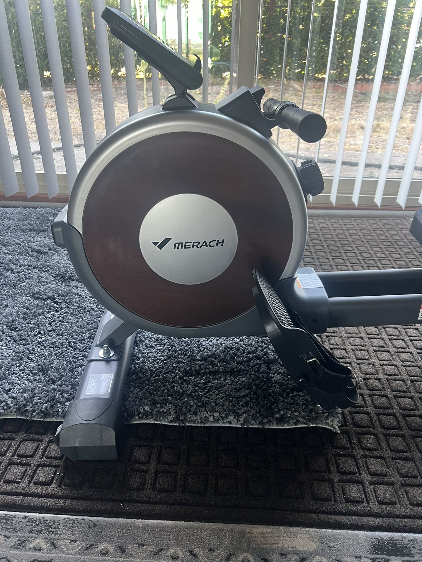 MERACH brand rowing machine Brand new