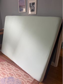 Tempur-Pedic TEMPUR-ProAdapt Firm 12" queen mattress and bed frame
