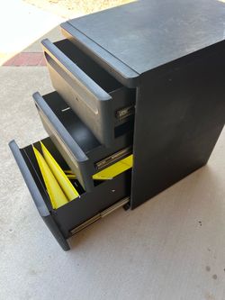 File cabinet