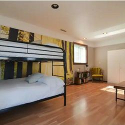 Full Over Metal Bunk Bed 