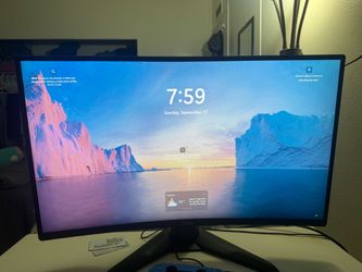 MSI Pc everything in the picture is included (not desk)