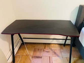 Gaming table
