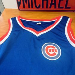 Cubs Jersey size XL BRAND NEW