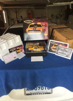 😎1997 HOT WHEELS LEGENDS TO LIFE DON PRUDHOMME THE SNAKE FUNNY CAR🐍😎 VERY HARD TO FIND IN ITS ORIGINAL PACKAGING INCLUDING CARD BOARD SHIPPING BOX!!