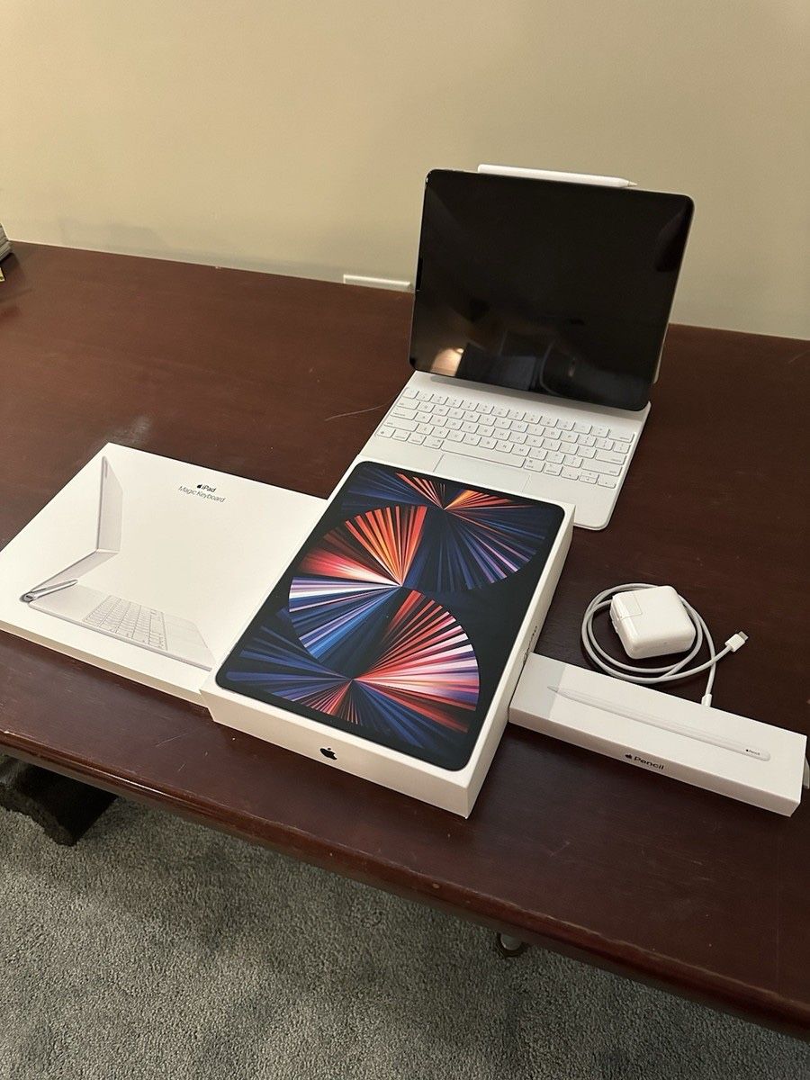 Apple iPad Pro 12.9” 5th Gen Wi-Fi + Cellular 1TB, With Magic Keyboard And Pencil 2nd Gen