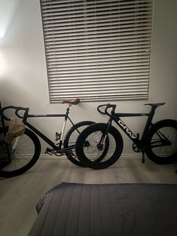 Gray fixie complete