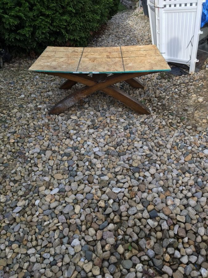 48 x 32 x 19 table