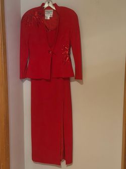 Size 4 Daymor Petite COUTURE Vintage red sequined 2pc formal dress suit