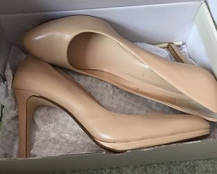 Banana Republic size 10 leather Nude!