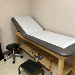 PT/Medical Bed