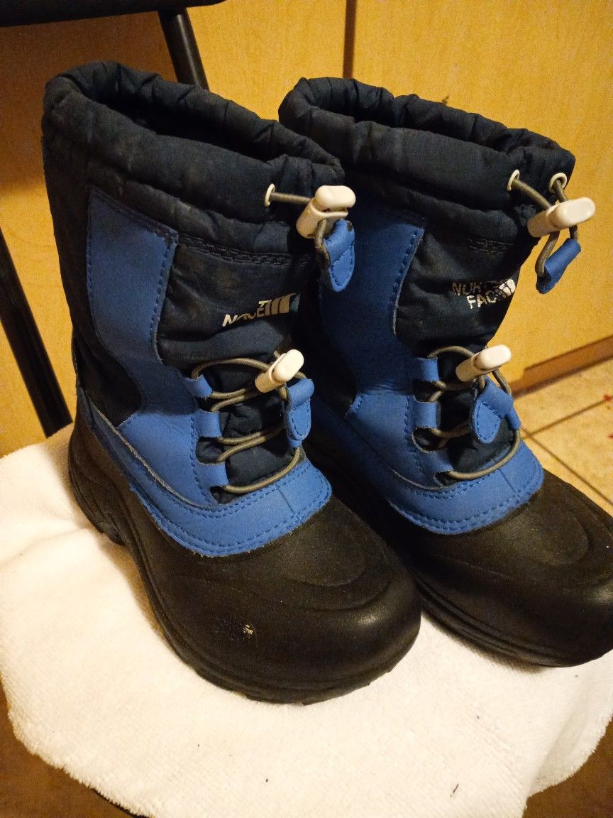 Kids North Face Snow/rain Boots 12 N 13