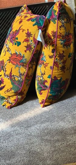 Throw pillows