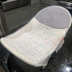 Folding Baby Bather