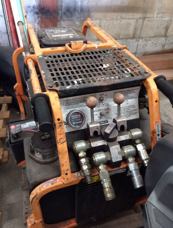 Stanley 18HP V-Twin Hydraulic Power Unit