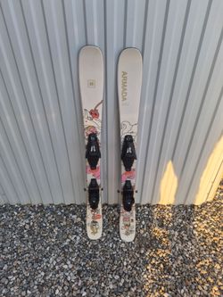 2025 Armada ARJ Junior Skis paired with C5 Bindings (113 cm length