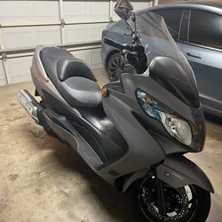 400cc Suzuki Burgman