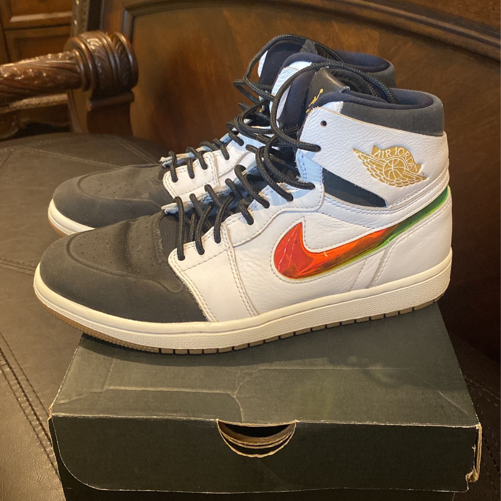 Jordan Nouveau Dunk From Above