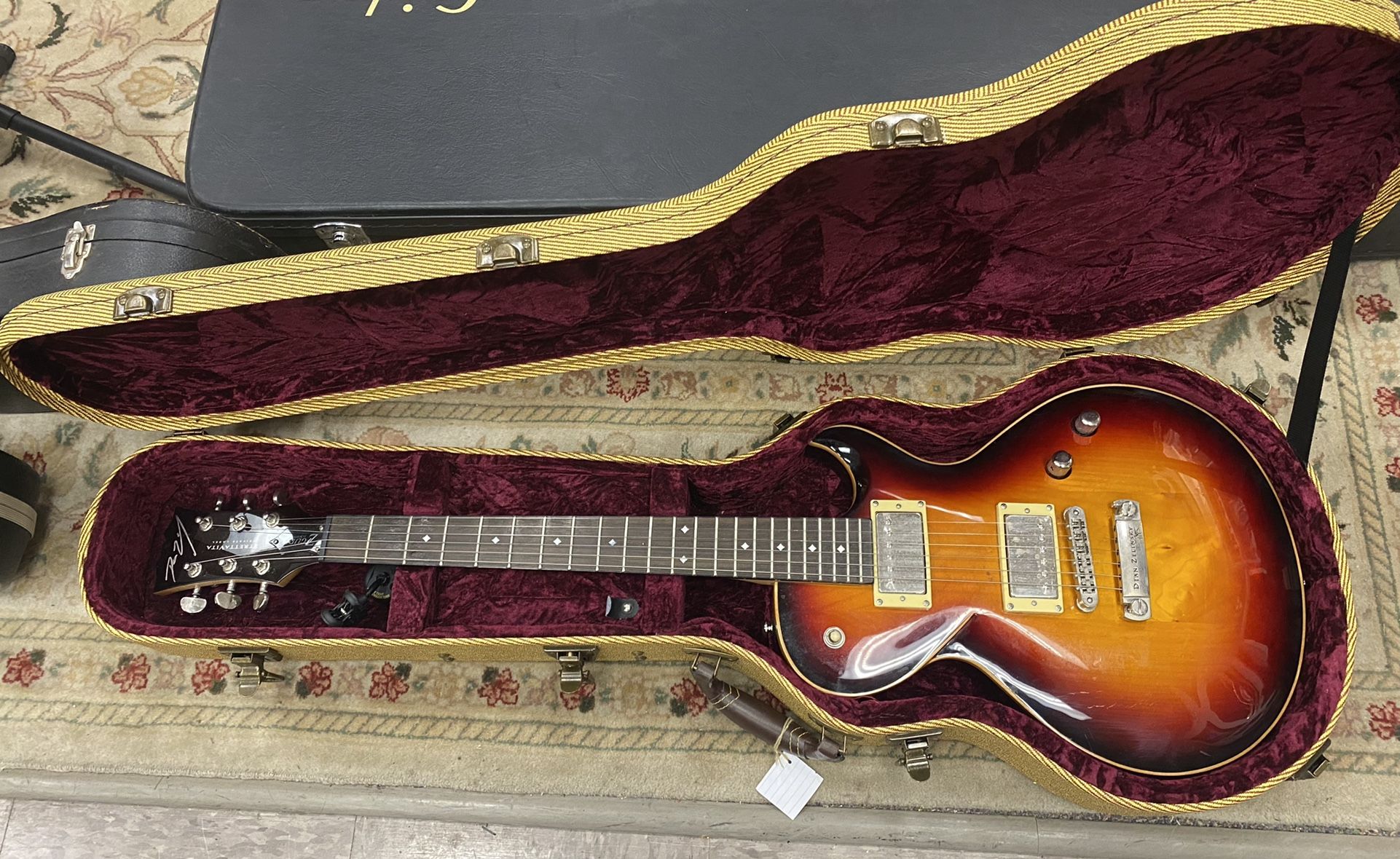 StrettaVita Guitar