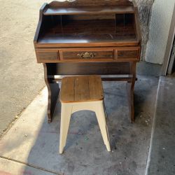 Desk Replica With stool
