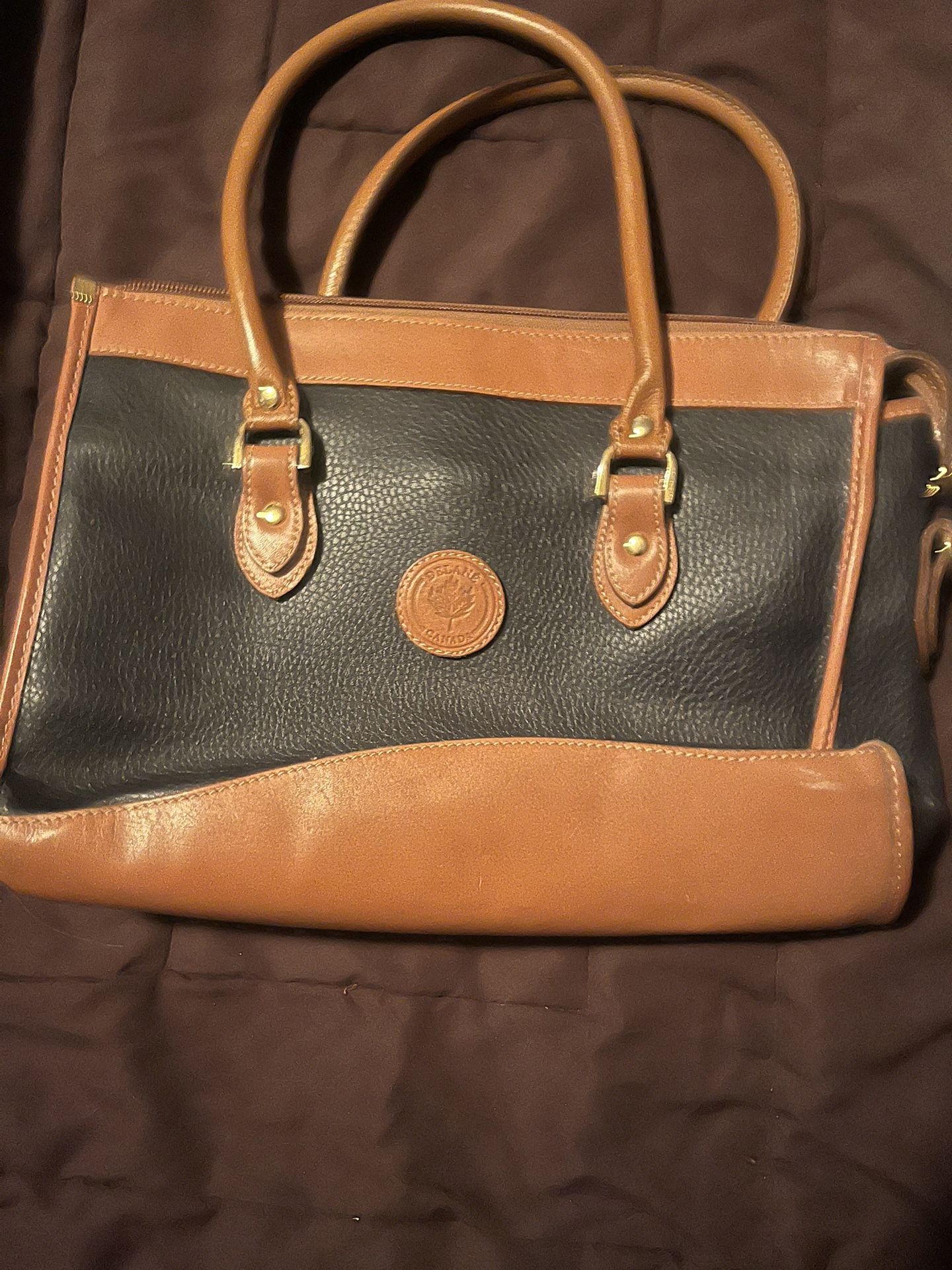 Super Nice Delane Canada Leather Purse
