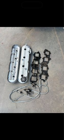 Valve covers for 6.0 LS