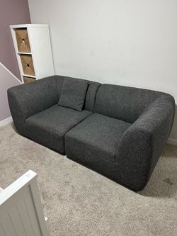 DANIA Couch