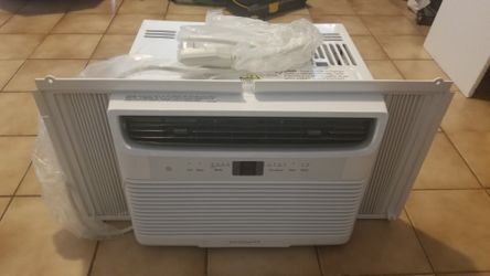 Air Conditioner Frigidaire. Brand New !!! Never been used !!! 6000 Btu/h