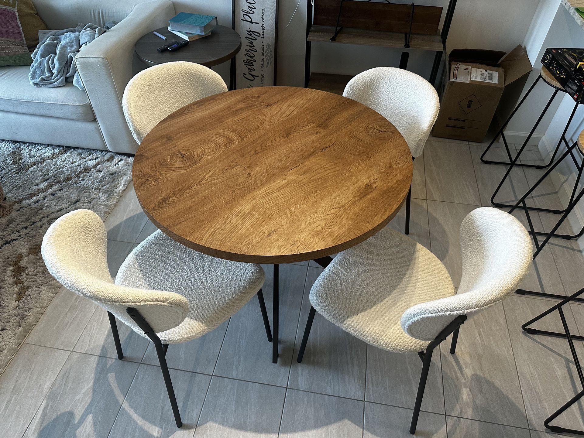 Dining Table Set for 4, Modern 5-Piece Kitchen Table Set, 37" Round MDF
