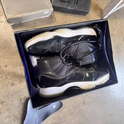 Air Jordan 11 Space Jam