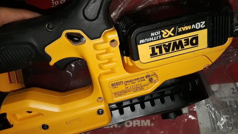 Dewalt Bandsaw