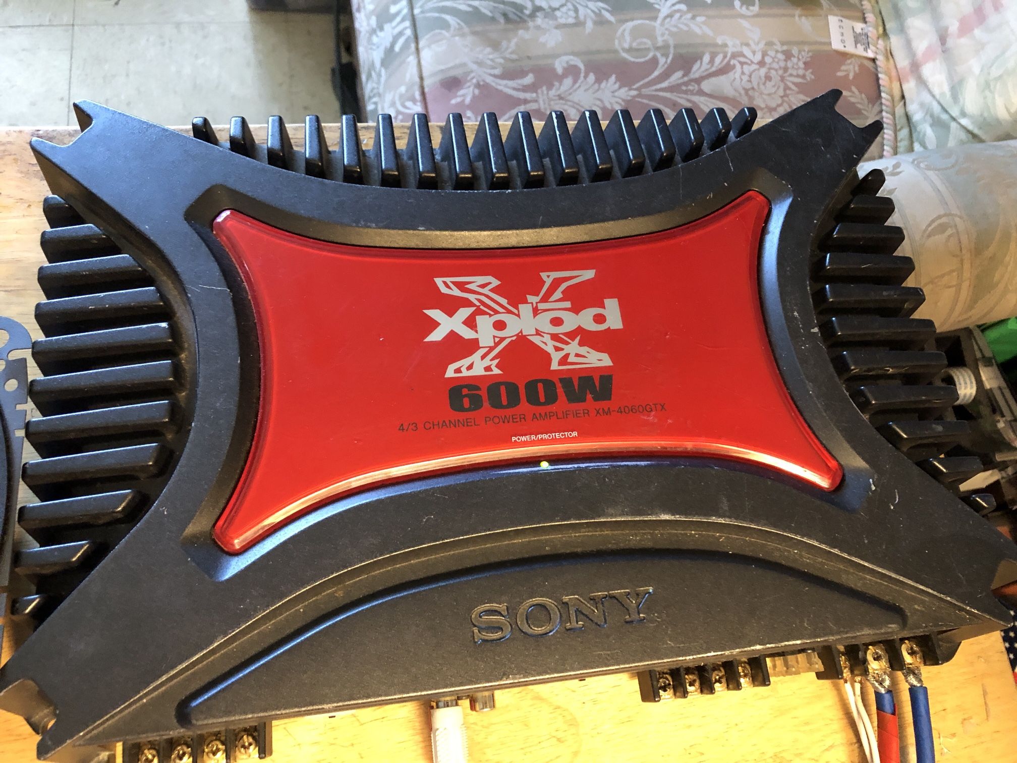 Sony Xplod XM-4060GTX 4/3 Channel Power Amplifier 600 Watts Peak Power Made In Korea