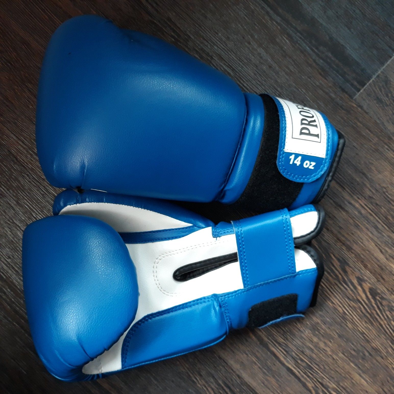 14 oz proforce gloves