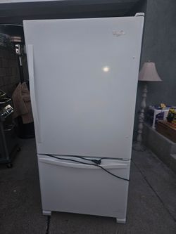 Whirlpool refrigerator