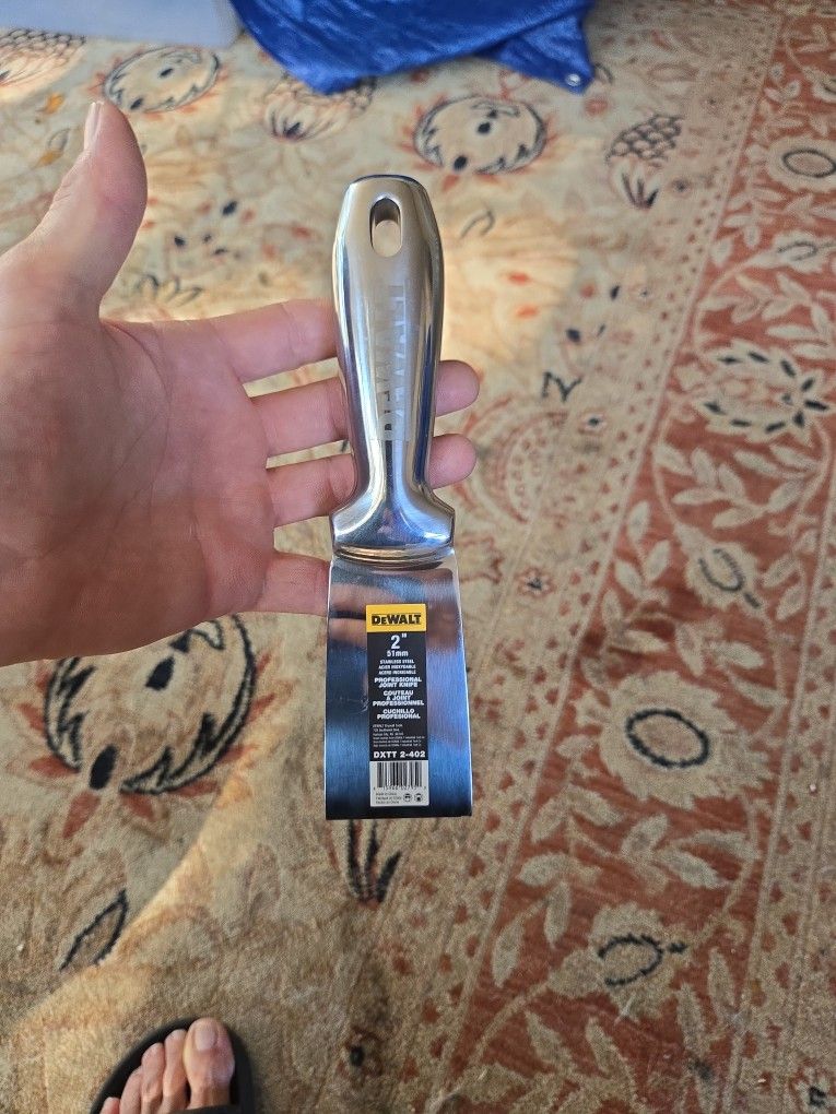 Dewalt two inch professional joint knife