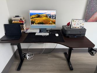 Adjustable table