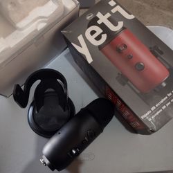 Yeti Microphone 